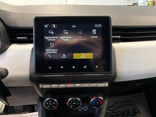 RENAULT Clio usata, con Volante in pelle