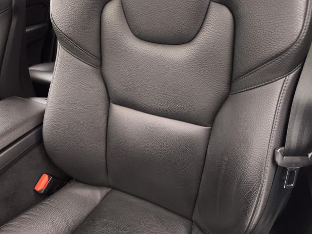 VOLVO XC60 usata, con Sedile posteriore sdoppiato