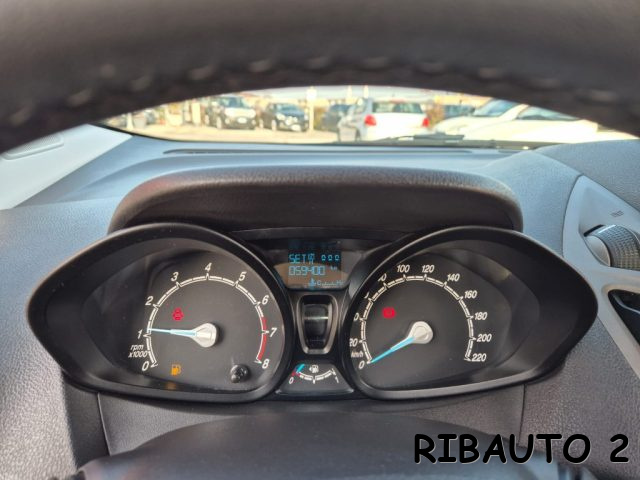 FORD Tourneo Courier usata, con Autoradio digitale