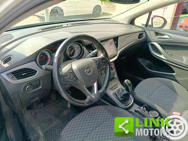 OPEL Astra usata, con Climatizzatore automatico, 2 zone