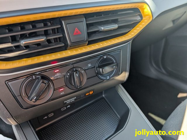 SEAT Arona usata, con USB