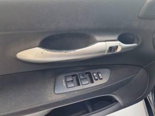 TOYOTA Auris usata, con Fendinebbia