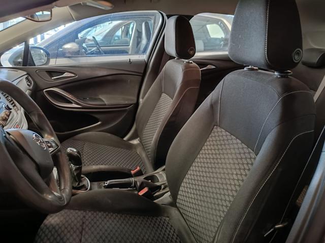 OPEL Astra usata, con Autoradio