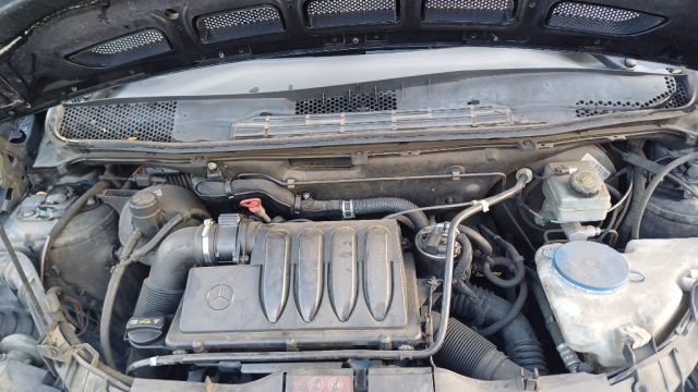 MERCEDES-BENZ A 180 usata, con Specchietti laterali elettrici