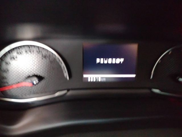 PEUGEOT 2008 usata, con Sensore di pioggia