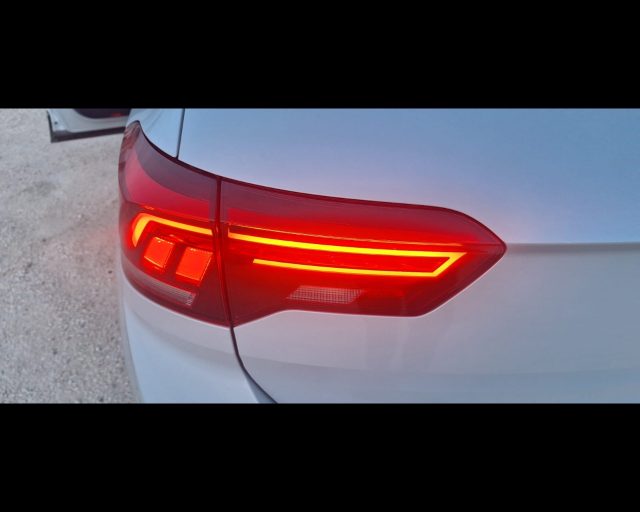 VOLKSWAGEN T-Roc usata, con Fari LED