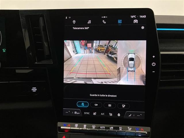 RENAULT Austral usata, con Touch screen