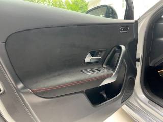 MERCEDES-BENZ A 180 usata, con Touch screen