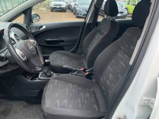 OPEL Corsa usata, con Climatizzatore