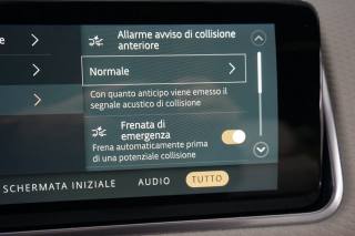 LAND ROVER Range Rover Velar usata, con Riconoscimento dei segnali stradali