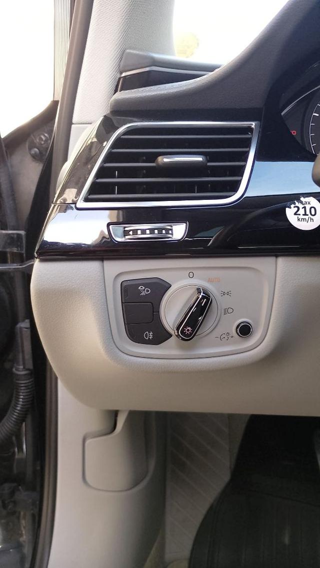 AUDI A8 usata, con Regolazione elettrica sedili