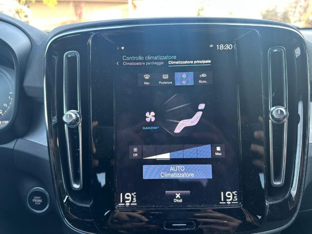 VOLVO XC40 usata, con Fari LED