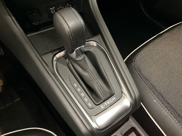 RENAULT Captur usata, con Hill holder