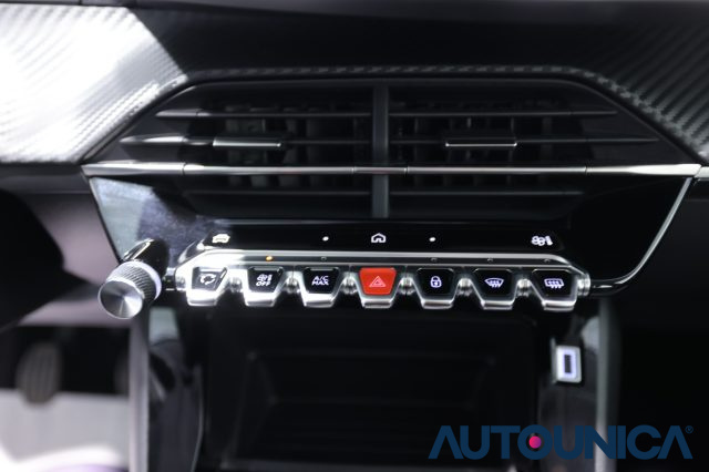 PEUGEOT 208 usata, con Isofix