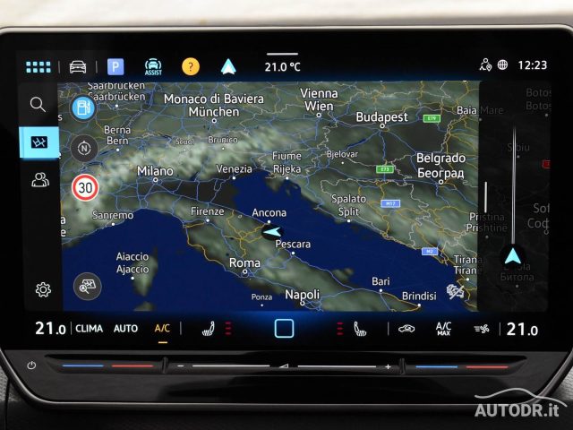 VOLKSWAGEN Golf usata, con Specchietti laterali elettrici