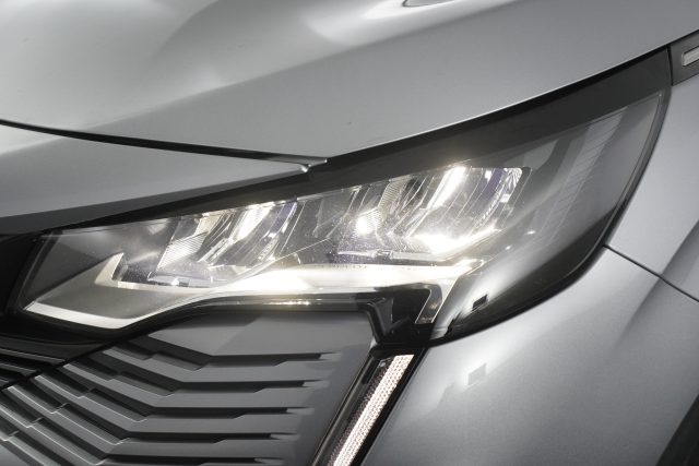 PEUGEOT 3008 usata 7