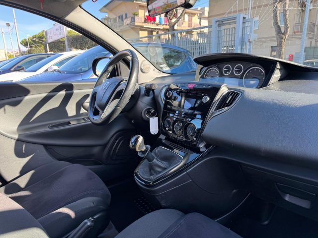 LANCIA Ypsilon usata, con Controllo trazione