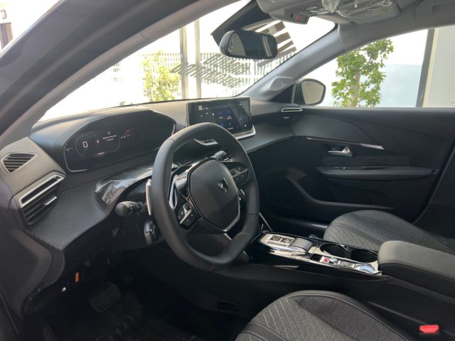 PEUGEOT 208 usata, con Fari LED