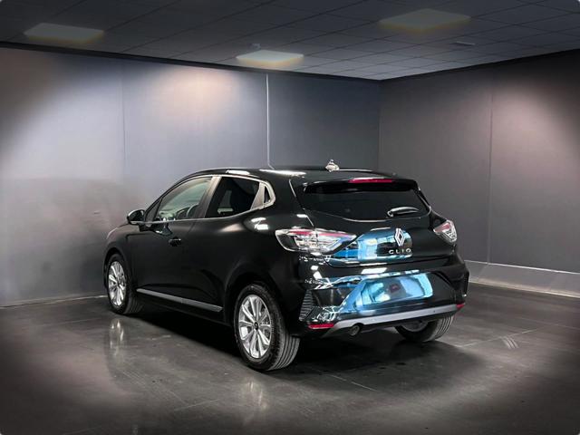 RENAULT Clio usata, con Autoradio