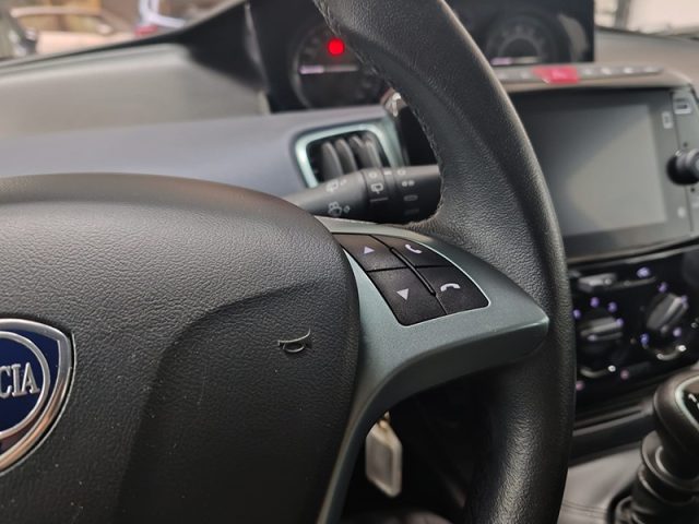 LANCIA Ypsilon usata, con Servosterzo