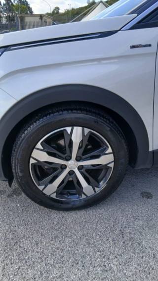 PEUGEOT 3008 usata, con Climatizzatore