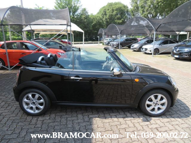MINI Cabrio usata 31