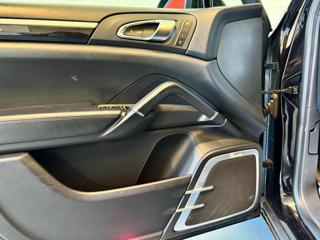 PORSCHE Cayenne usata, con Fari Xenon
