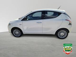 LANCIA Ypsilon usata, con Autoradio