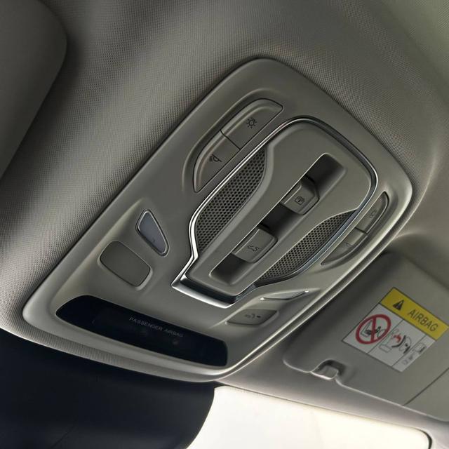 MG HS usata, con Fari LED