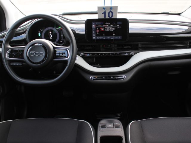 FIAT 500e usata, con Sedile posteriore sdoppiato