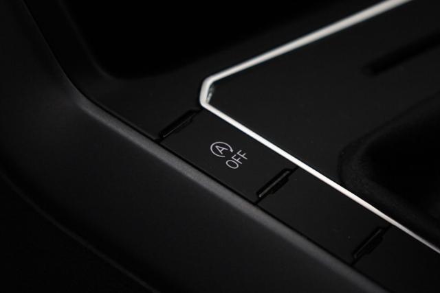 VOLKSWAGEN Taigo usata, con Luci diurne