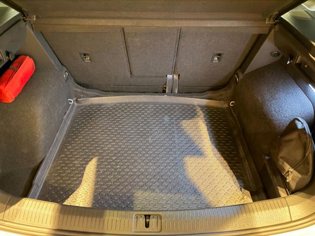 VOLKSWAGEN Tiguan usata, con Lettore CD