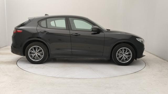 ALFA ROMEO Stelvio usata, con Autoradio