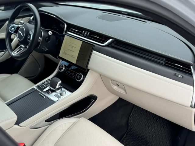 JAGUAR F-Pace usata, con Trazione integrale