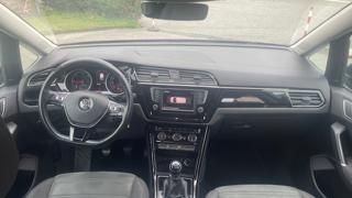 VOLKSWAGEN Touran usata, con Controllo trazione