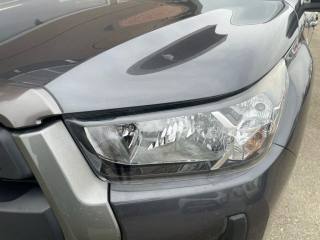 TOYOTA Hilux usata, con Autoradio digitale