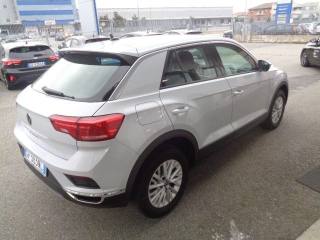 VOLKSWAGEN T-Roc usata, con Autoradio