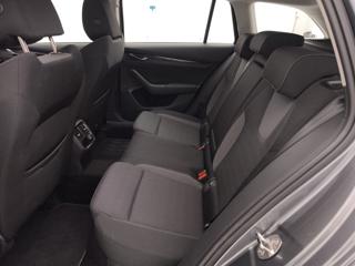 SKODA Octavia usata, con Leve al volante