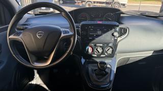 LANCIA Ypsilon usata, con ESP