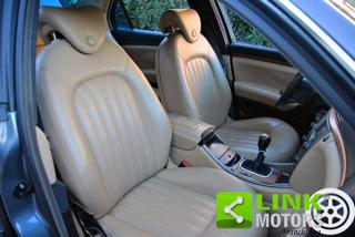 LANCIA Thesis usata, con Fendinebbia