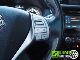 NISSAN Qashqai usata, con Sensori di parcheggio anteriori