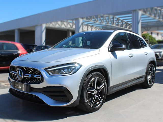 MERCEDES-BENZ GLA 200 usata, con Airbag laterali