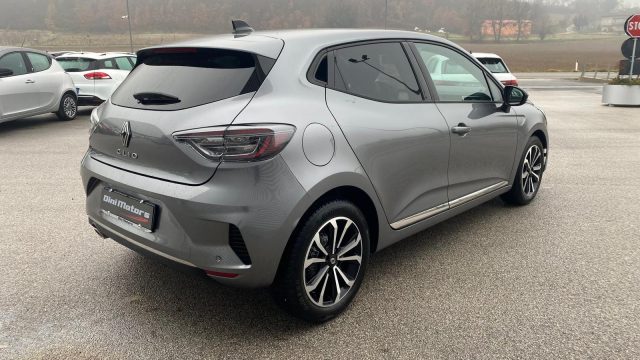 RENAULT Clio usata, con Autoradio