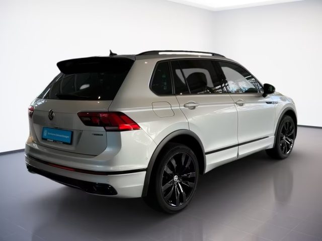 VOLKSWAGEN Tiguan usata, con Airbag laterali