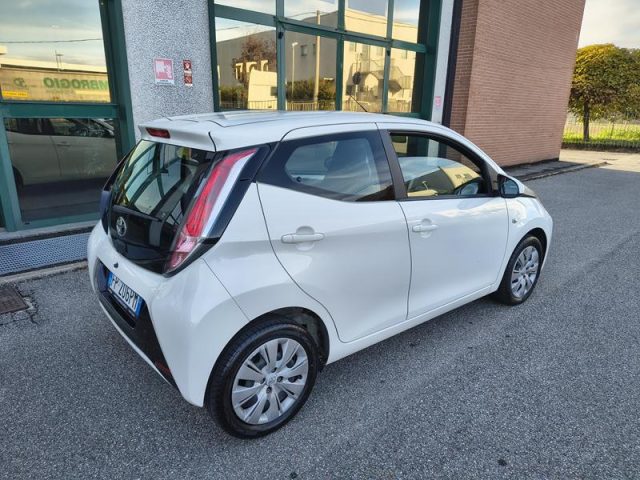 TOYOTA Aygo usata, con Airbag laterali