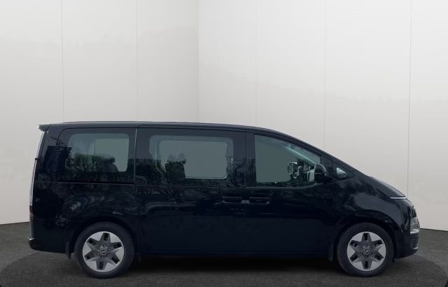 HYUNDAI Staria usata, con Airbag Passeggero
