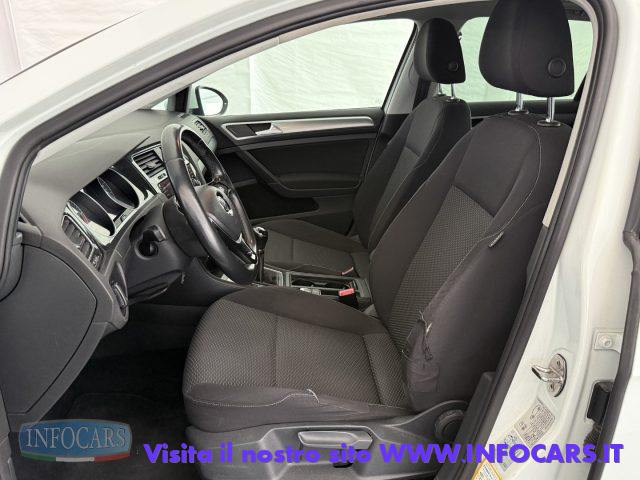 VOLKSWAGEN Golf usata, con Autoradio