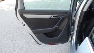 VOLKSWAGEN Passat usata 48