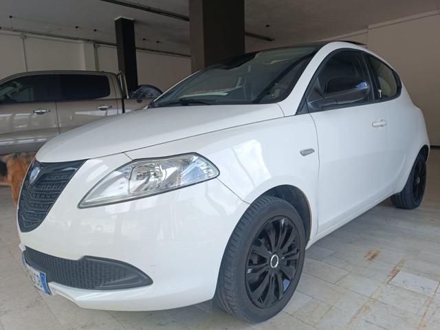 LANCIA Ypsilon usata, con Airbag