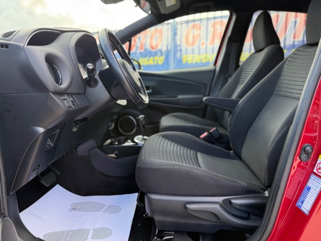 TOYOTA Yaris usata, con Specchietti laterali elettrici